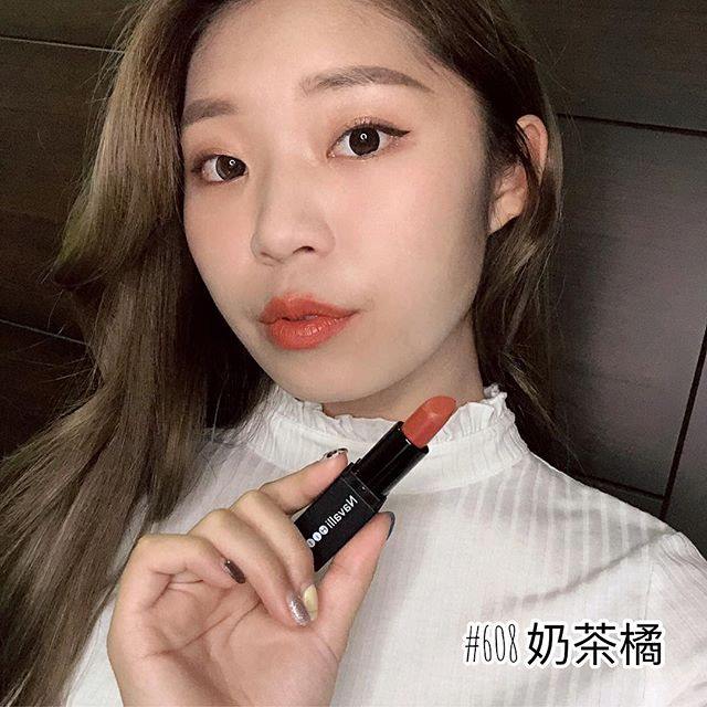 狠迷戀植萃絨光唇膏